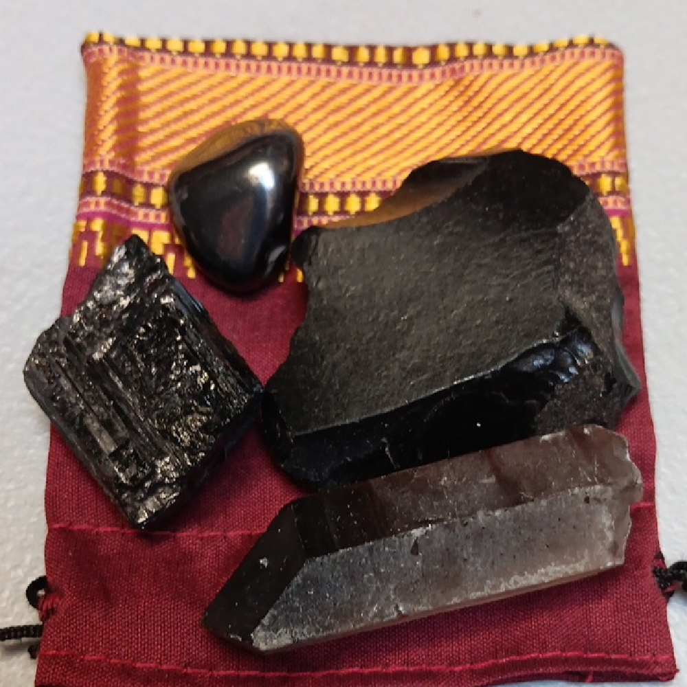 Travel Protection Crystal Set